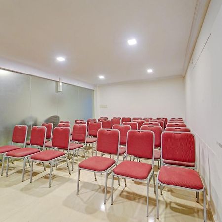 Collection O Mount Road Rich Mount Near Marina Beach Hotell Chennai Exteriör bild