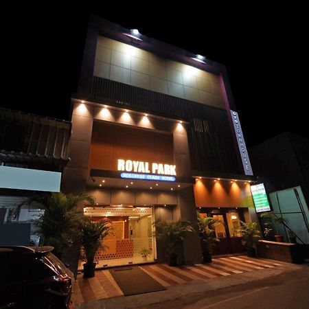 Collection O Mount Road Rich Mount Near Marina Beach Hotell Chennai Exteriör bild