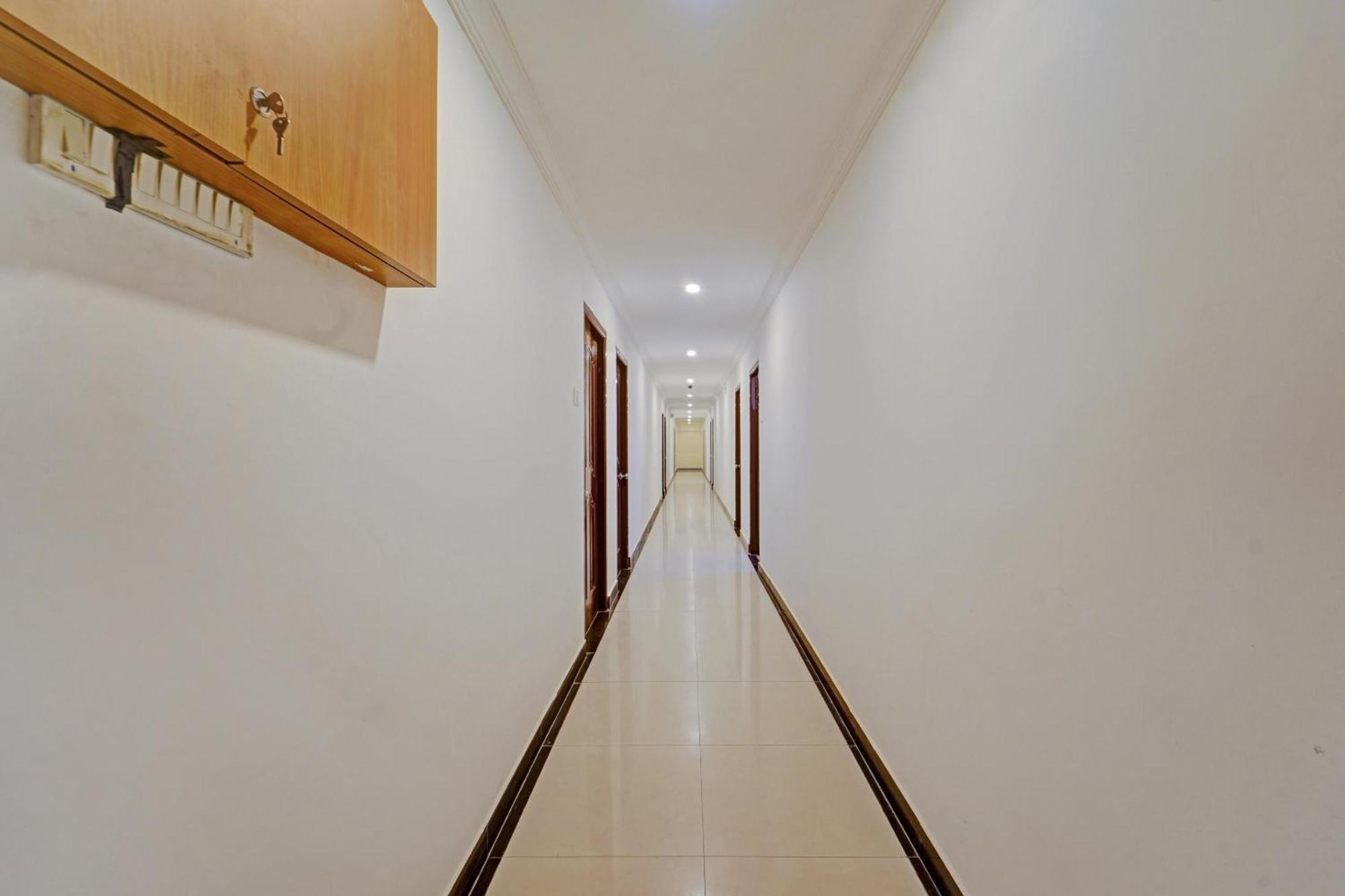 Collection O Mount Road Rich Mount Near Marina Beach Hotell Chennai Exteriör bild