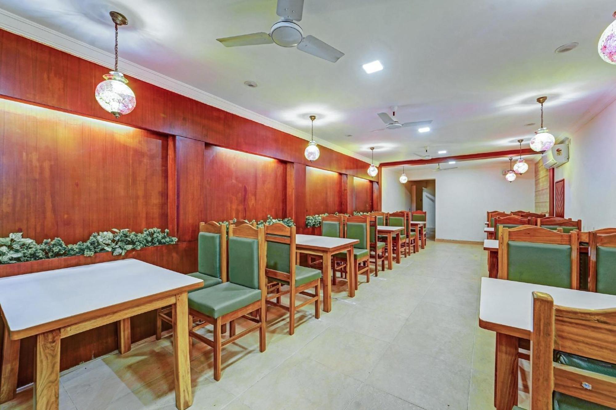Collection O Mount Road Rich Mount Near Marina Beach Hotell Chennai Exteriör bild
